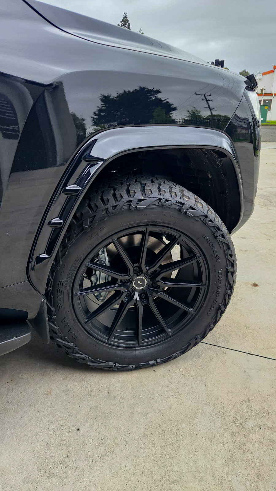 SLIMLINE FLARES TO FIT TOYOTA LANDCRUISER 300 SERIES