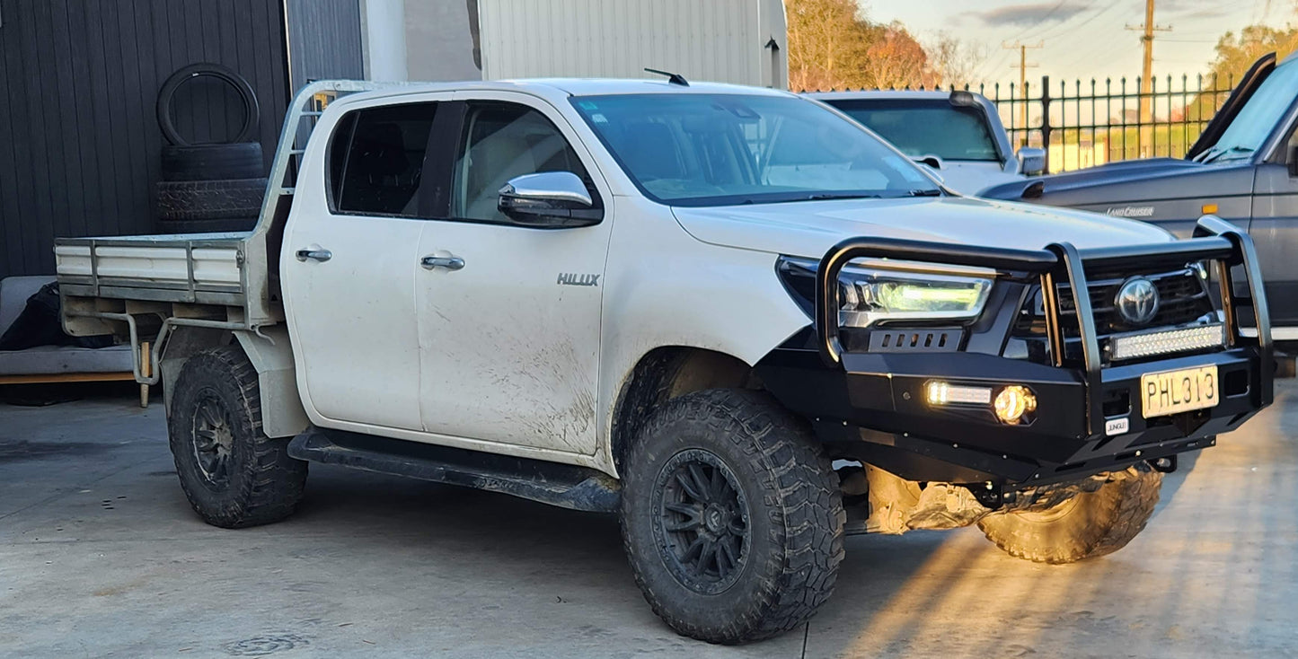 JUNGLE4X4 BULLBAR COMBO DEAL TO SUIT TOYOTA HILUX N80 2015 ONWARDS