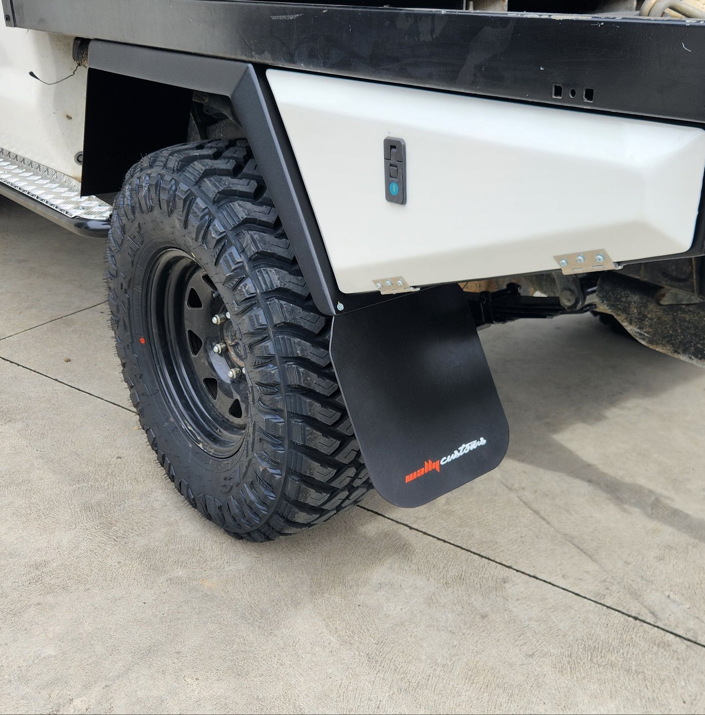 WALLY CUSTOMS MUDFLAPS DESIGN 1