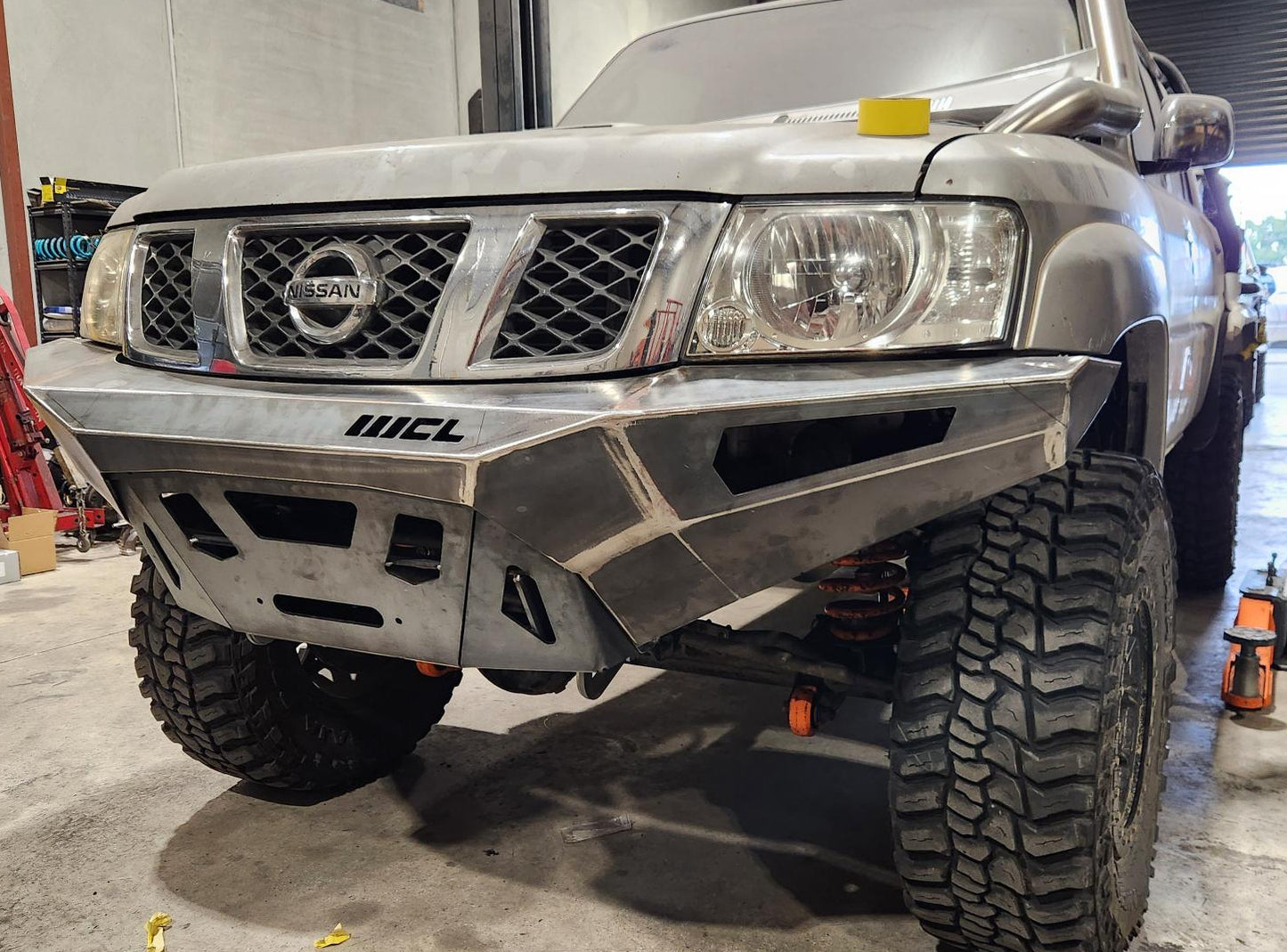 WALLY CUSTOMS BULLBAR TO SUIT NISSAN GU PATROL Y61 SERIES 4
