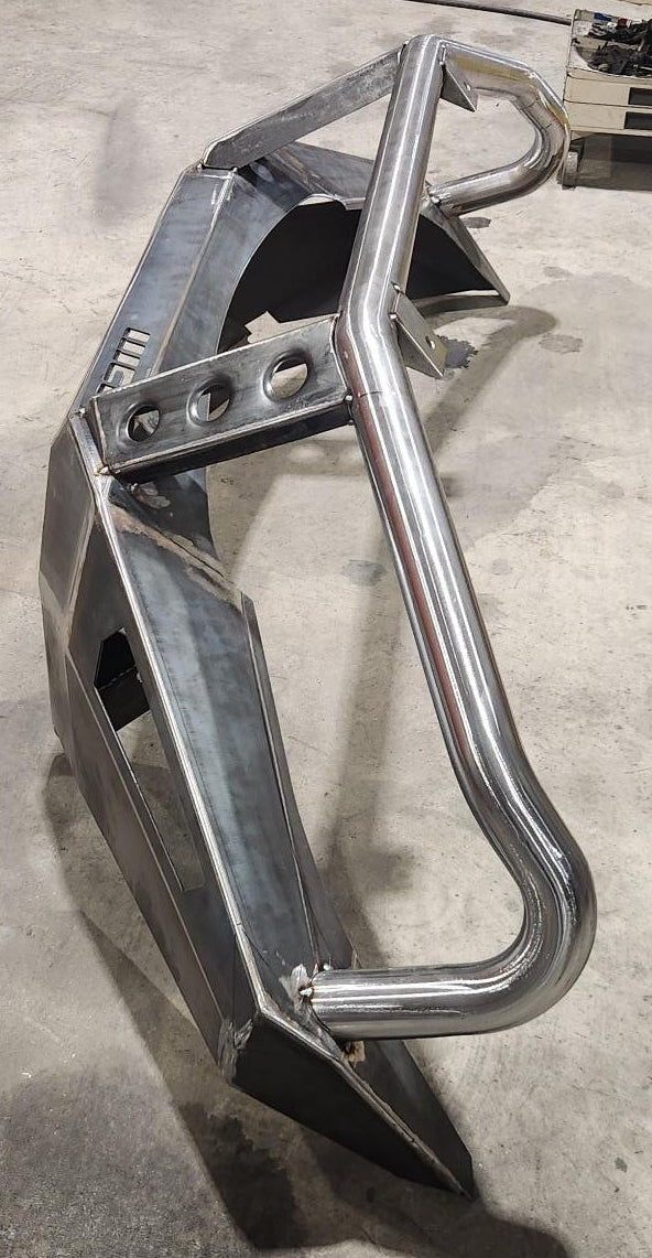 WALLY CUSTOMS BULLBAR TO SUIT NISSAN GU PATROL Y61 SERIES 4