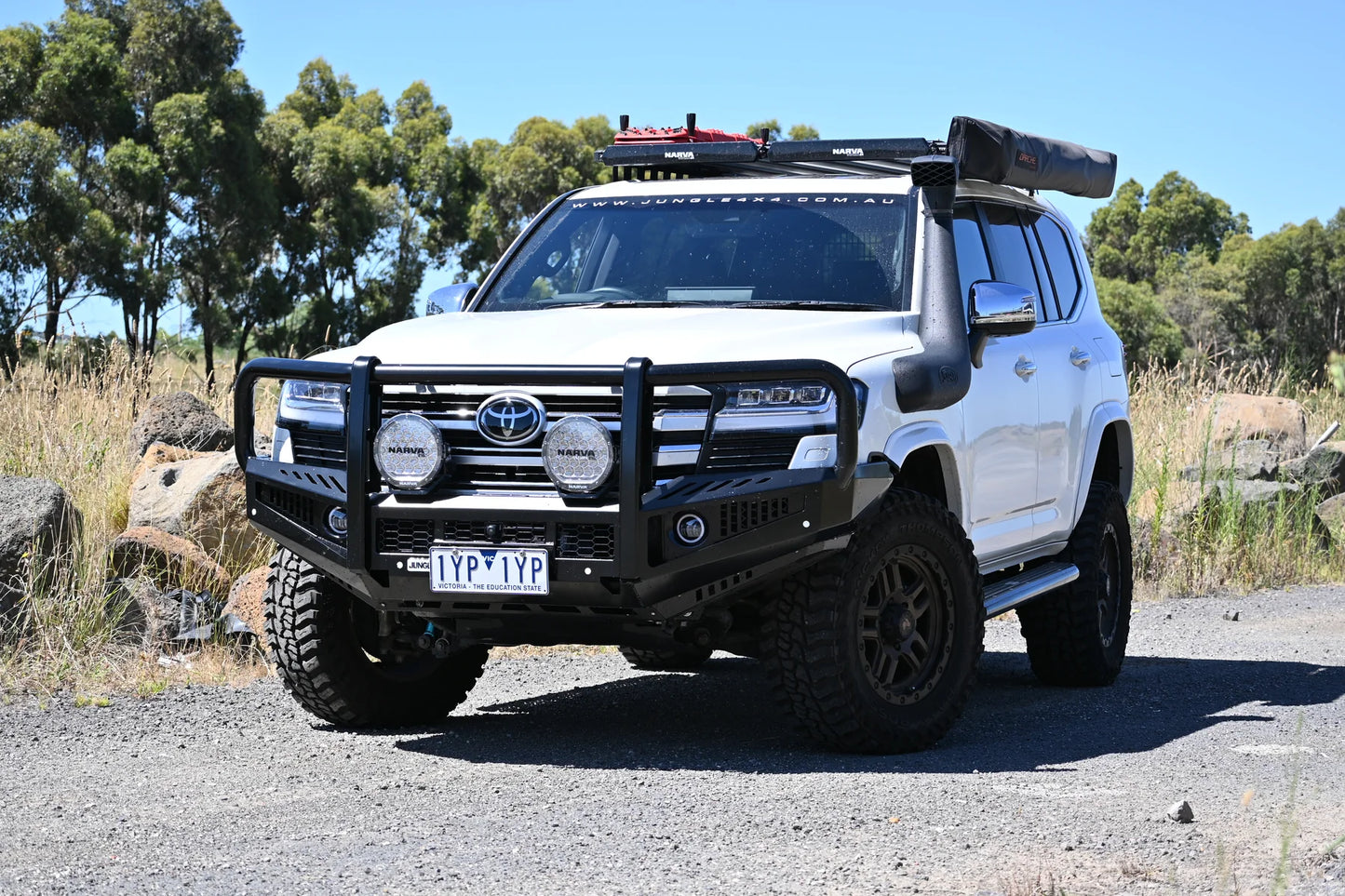 JUNGLE4X4 BULLBAR TO SUIT TOYOTA LANDCRUISER 300 SERIES 2022 ONWARDS