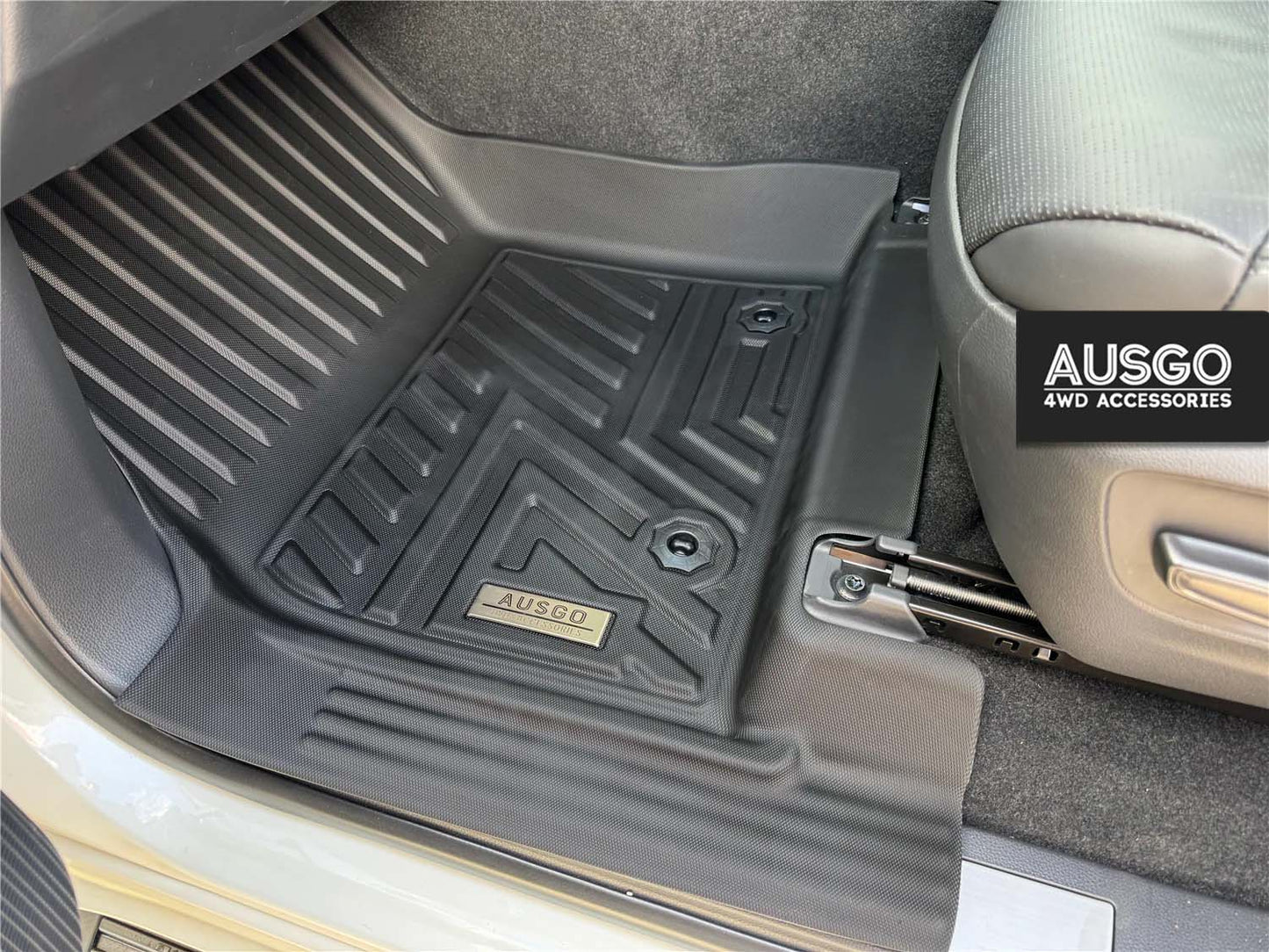 4WD FLOOR MATS - TOYOTA LANDCRUISER 300 SERIES