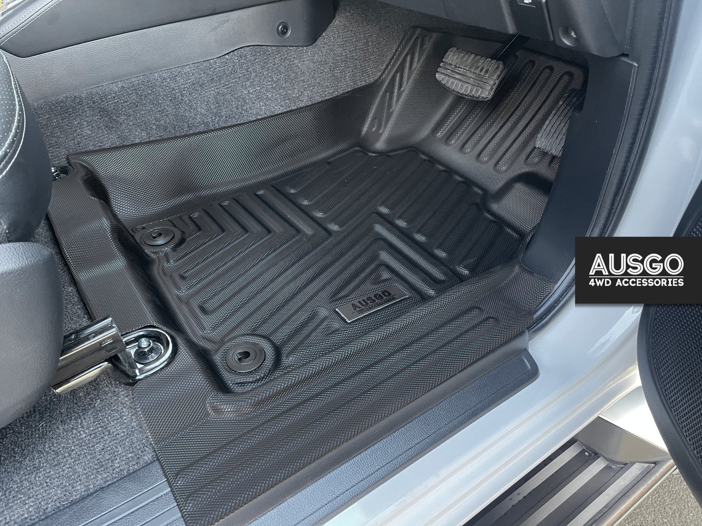 FLOOR MATS - MITSUBISHI TRITON 2015 - 2024