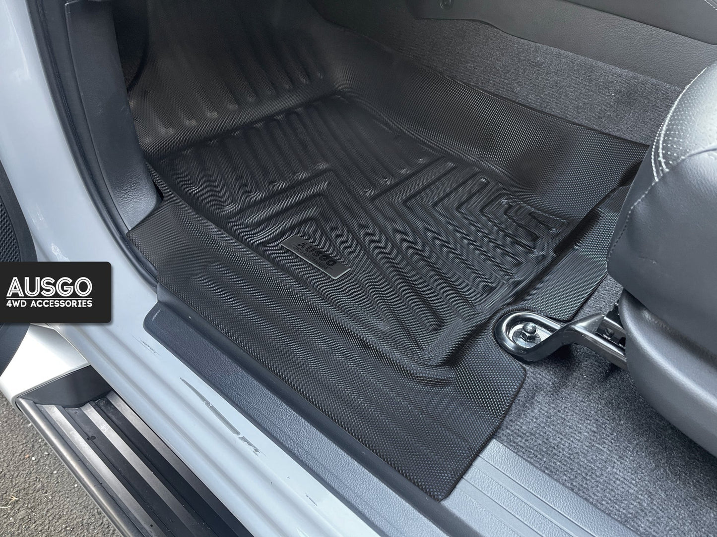 FLOOR MATS - MITSUBISHI TRITON 2015 - 2024