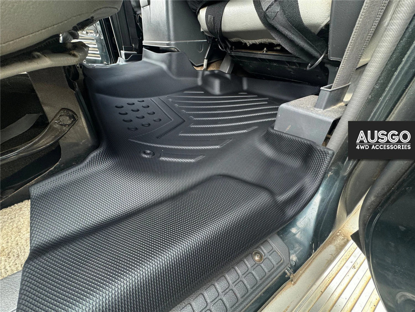 4WD FLOOR MATS - NISSAN PATROL GQ Y60