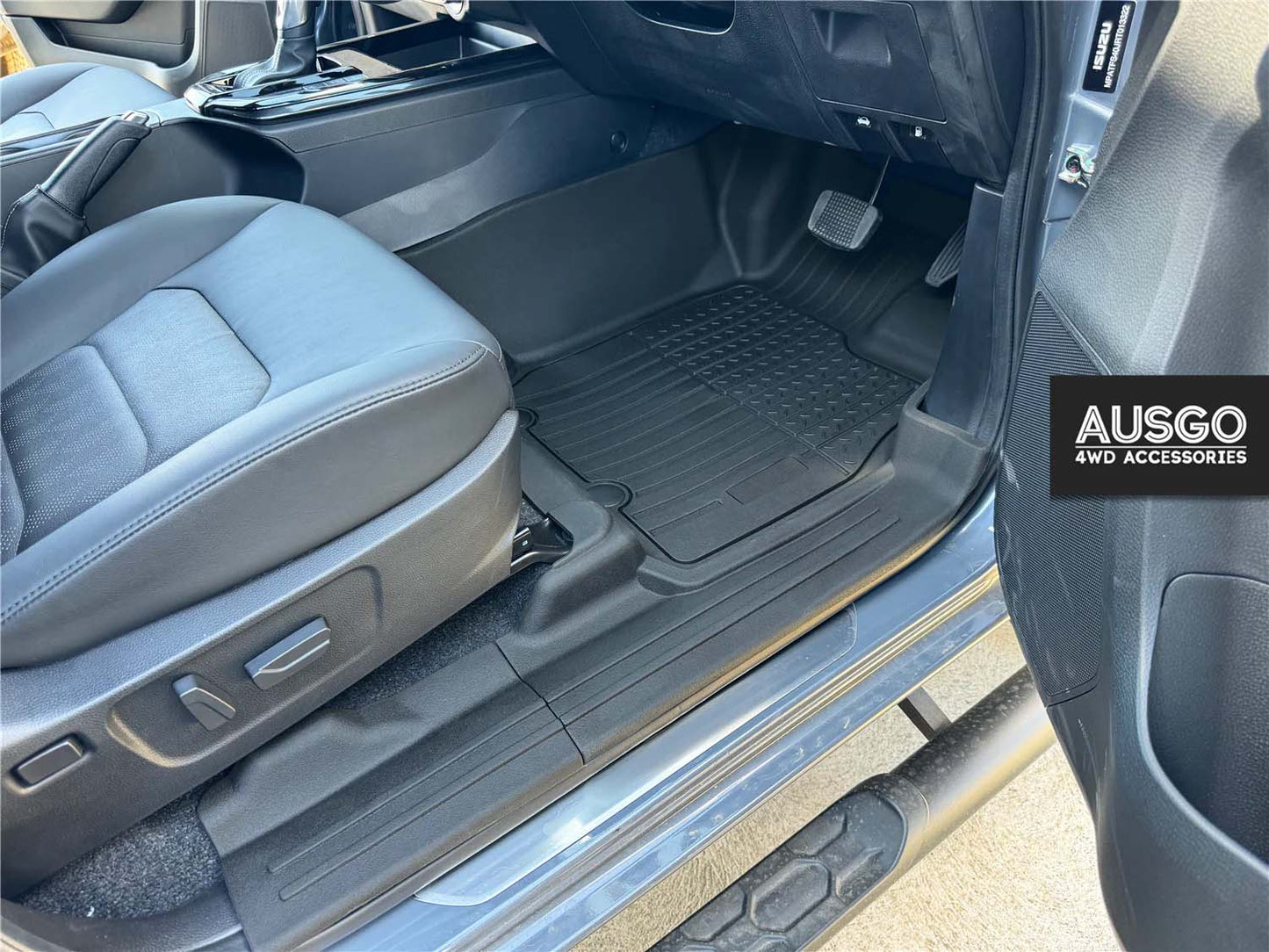 4WD FLOOR MATS (INJECTION) MAZDA BT-50 2020 -