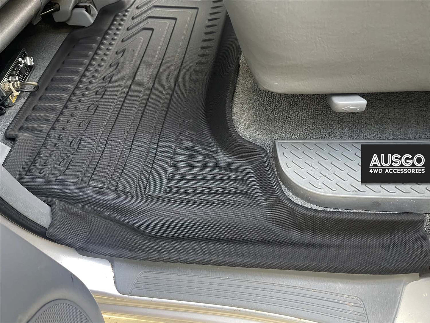 4WD FLOOR MATS - TOYOTA LANDCRUISER 100 & 105 SERIES