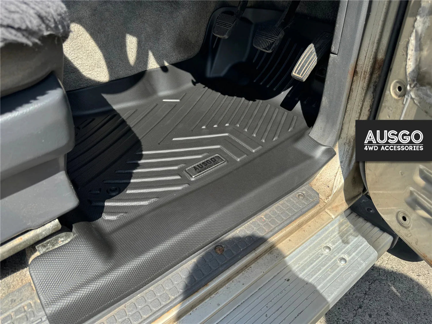 4WD FLOOR MATS - NISSAN PATROL GQ Y60